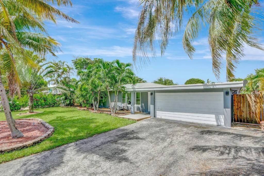 3br 2ba With Pool Near Nightlife And Beach! Hébergement de vacances